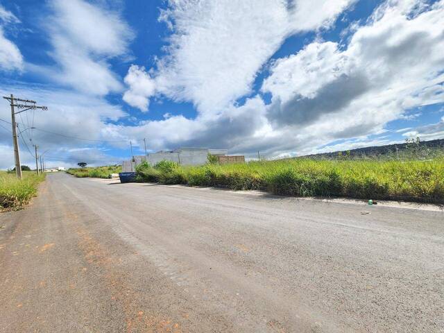 #2077 - Área para Venda em Santo Antônio do Monte - MG