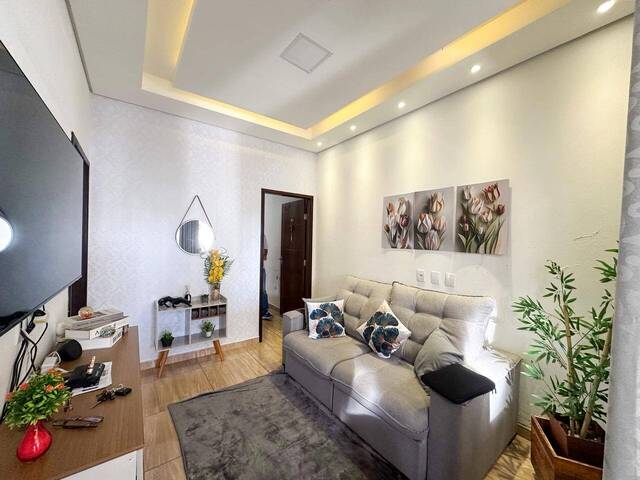 #2081 - Casa para Venda em Santo Antônio do Monte - MG