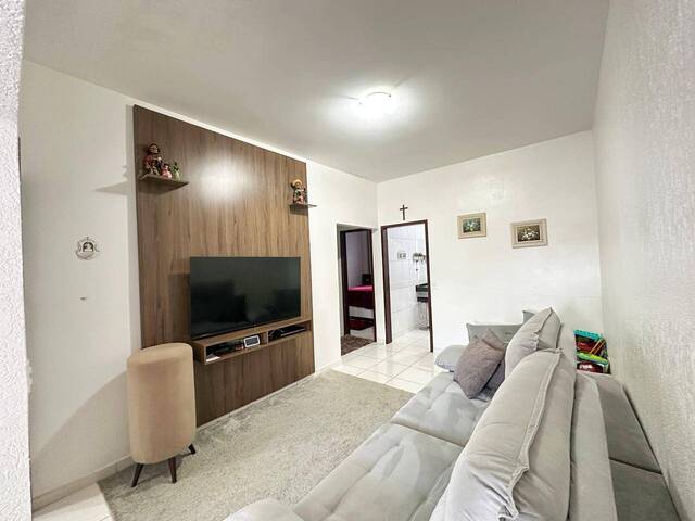 #2075 - Casa para Venda em Santo Antônio do Monte - MG