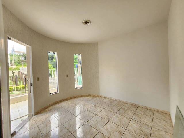 #2082 - Casa para Venda em Santo Antônio do Monte - MG