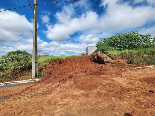#2084 - Área para Venda em Santo Antônio do Monte - MG - 2