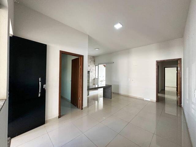 #2093 - Casa para Venda em Santo Antônio do Monte - MG