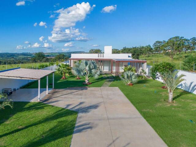 #2096 - Casa para Venda em Santo Antônio do Monte - MG