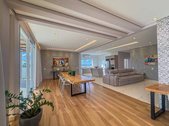 #2096 - Casa para Venda em Santo Antônio do Monte - MG