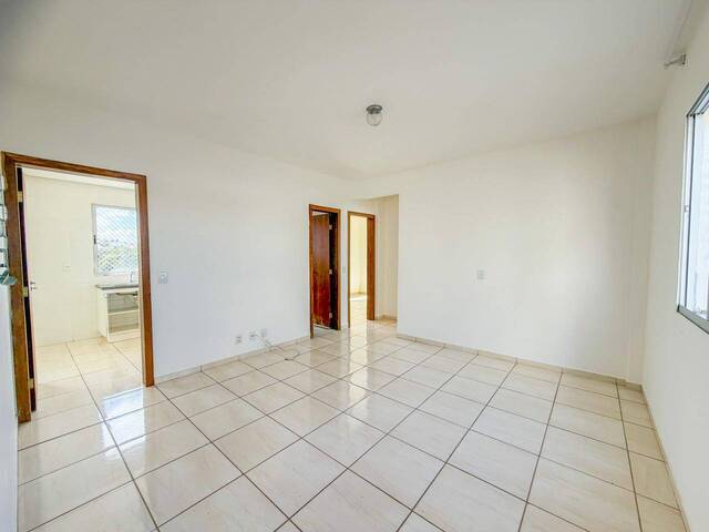 #2105 - Apartamento para Venda em Santo Antônio do Monte - MG - 2