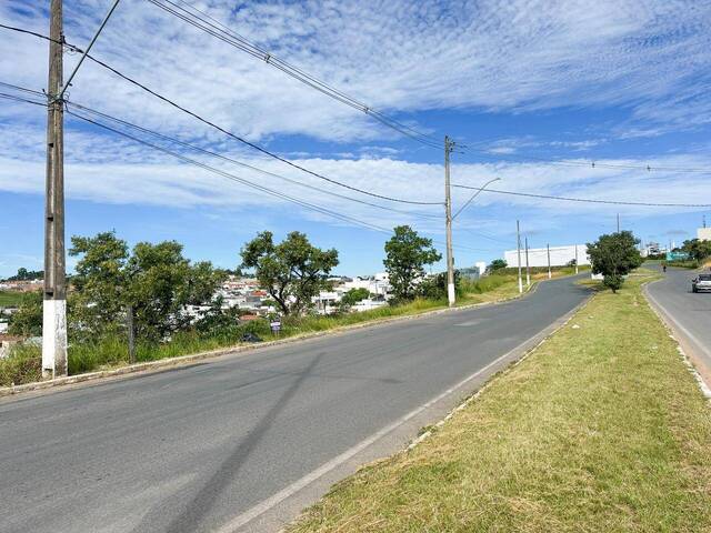 #2118 - Área para Venda em Santo Antônio do Monte - MG - 3