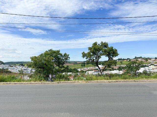 #2118 - Área para Venda em Santo Antônio do Monte - MG - 2