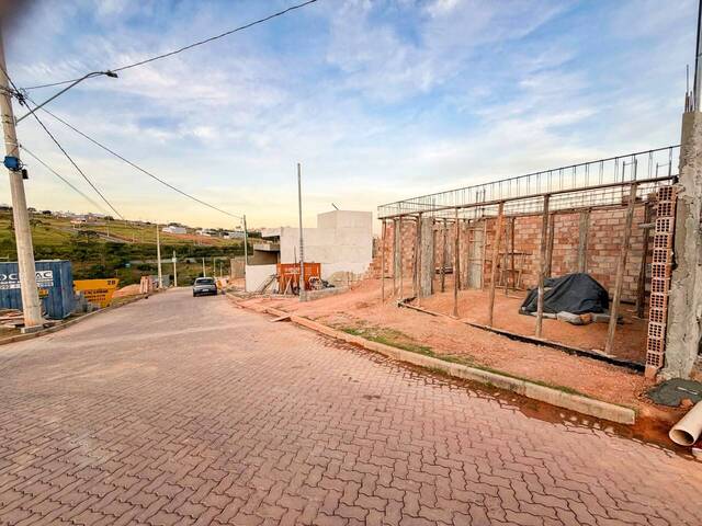 #2208 - Casa para Venda em Santo Antônio do Monte - MG - 3