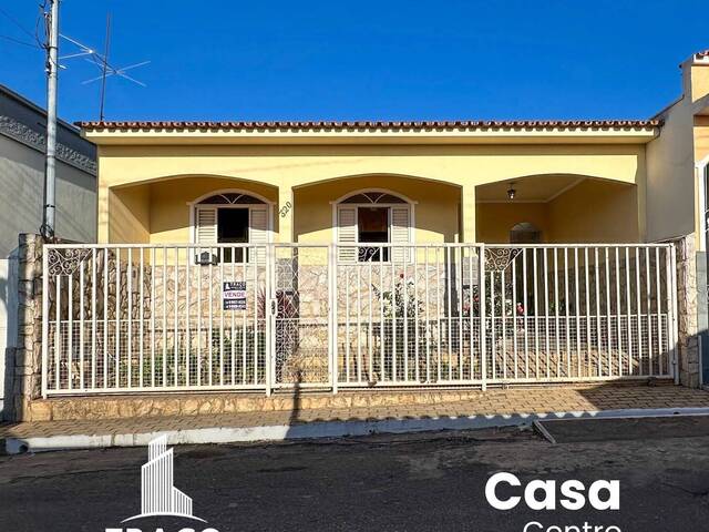 #2257 - Casa para Venda em Santo Antônio do Monte - MG